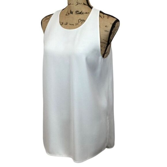 ✨VINCE Bonded Crepe Sz Medium Blouse Tank Shell Revolve Sleeveless Side Slits✨ - Picture 6 of 9